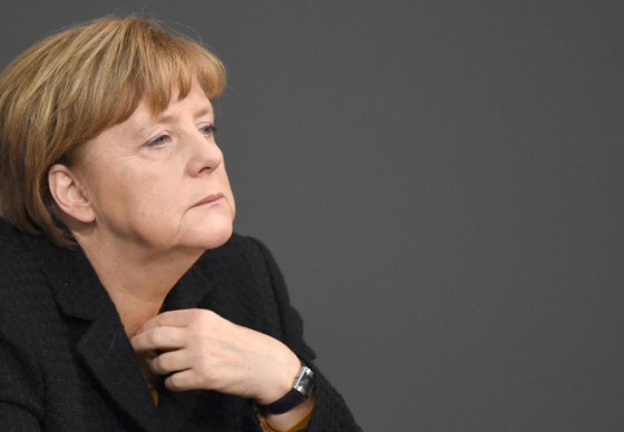 A szabaddemokraták szerint is le kell mondjon Merkel  